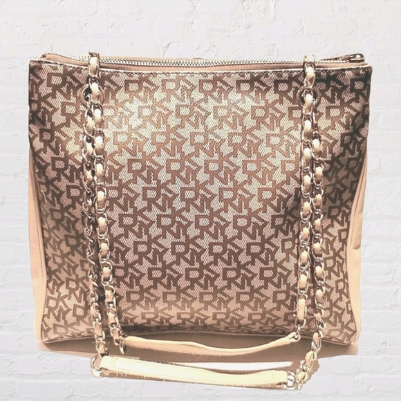 DKNY large Crossbody/shoulder bag - Picture 4 of 15